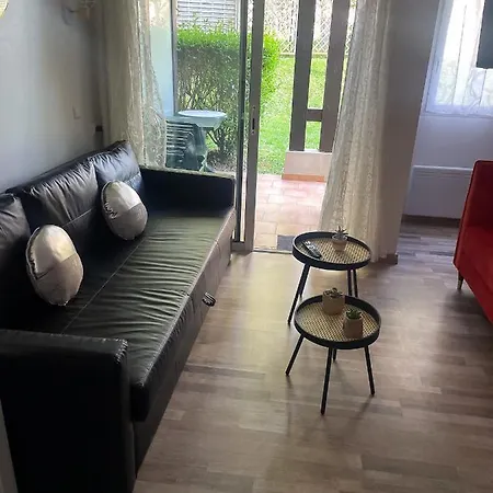 T2 Jardin Piscine Parking 5 Min Centre Appartement