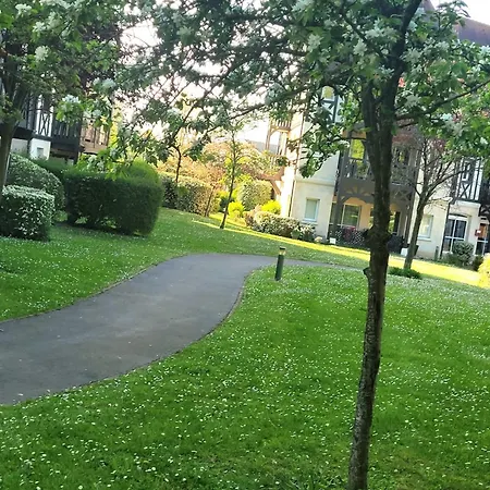 Magnifique 2 Pieces * Deauville