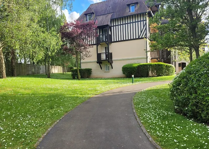 Magnifique 2 Pieces Deauville